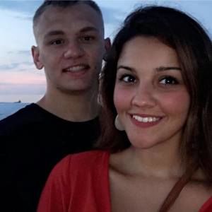 Meet your Posher, Abbie